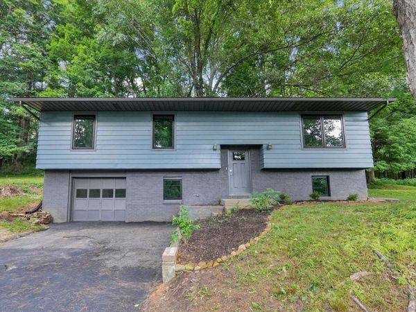 2939 Sharon Valley Road NE, Granville, OH 43023