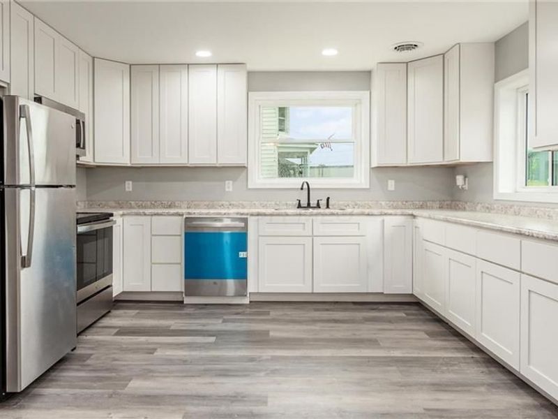 194 Walnut Street, Roseville, OH 43777 Photo 2