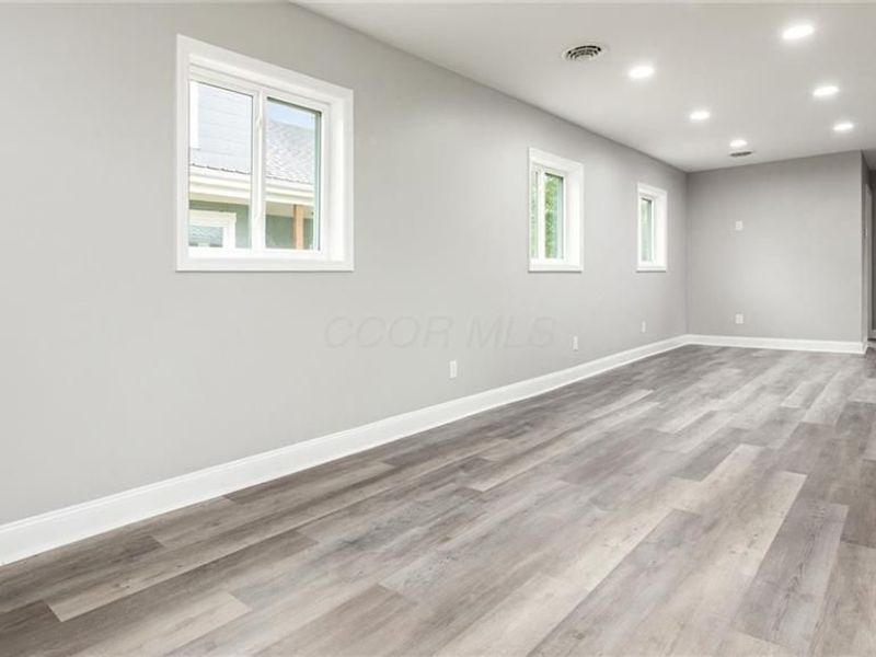 194 Walnut Street, Roseville, OH 43777 Photo 5