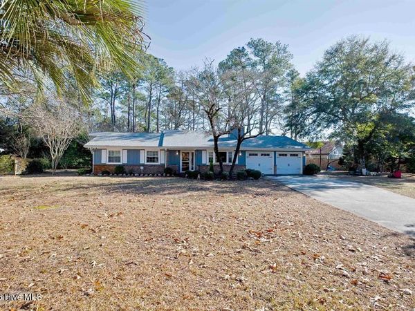 5 Fairway Court, Calabash, NC 28467