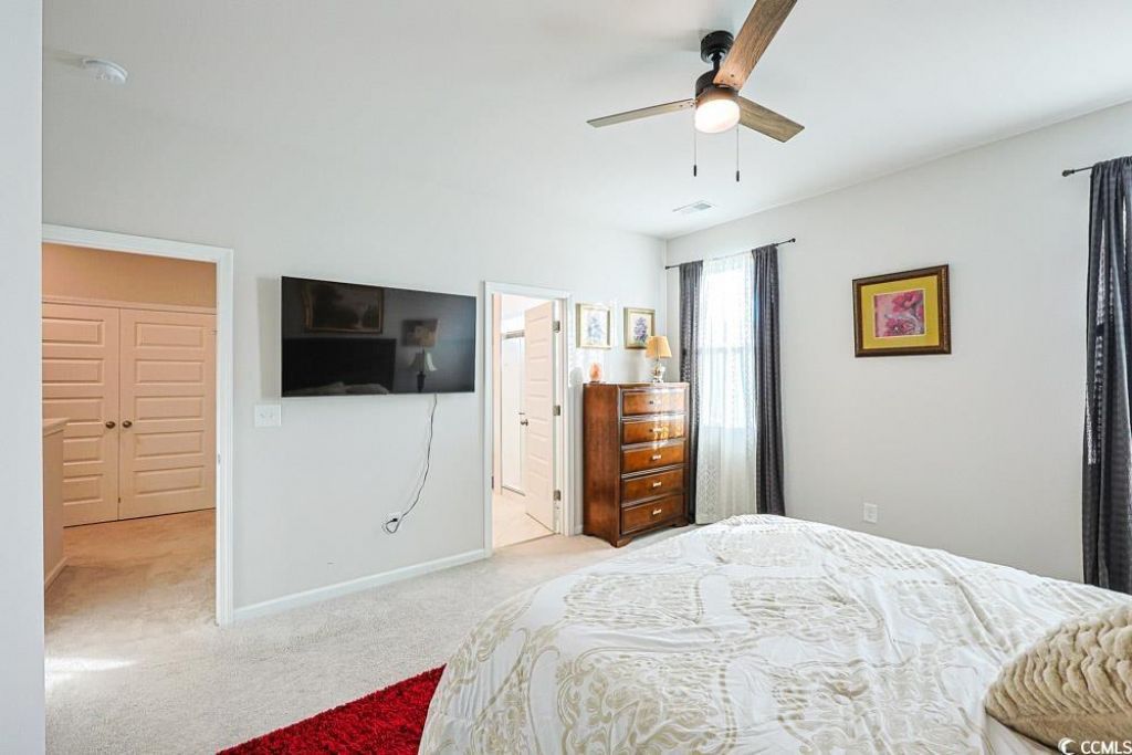 79 S Reindeer Rd. Photo 12