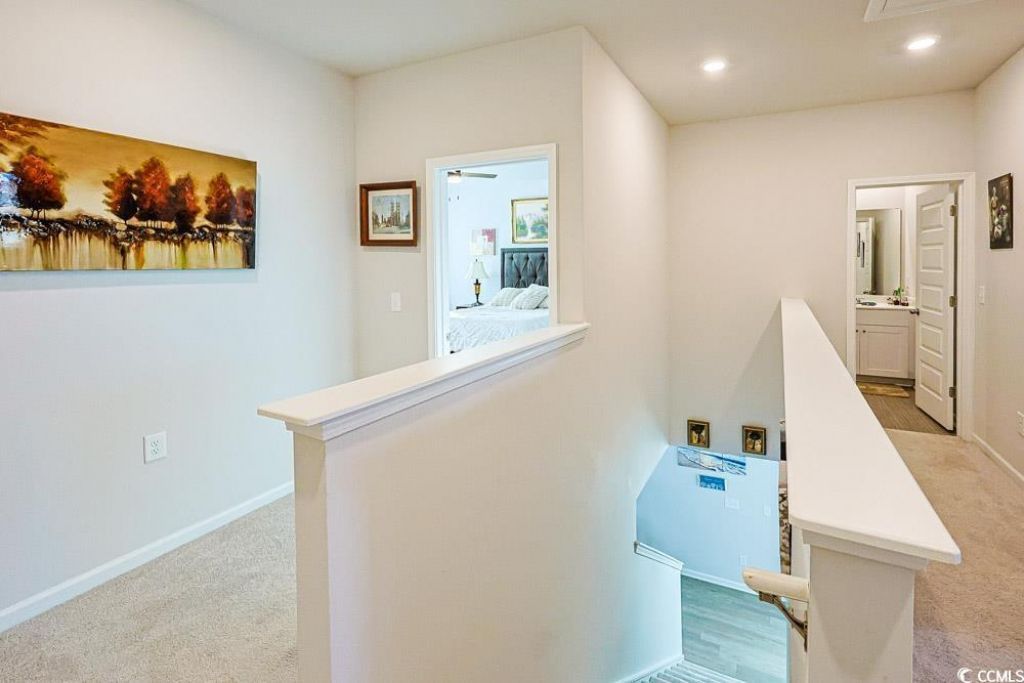 79 S Reindeer Rd. Photo 21