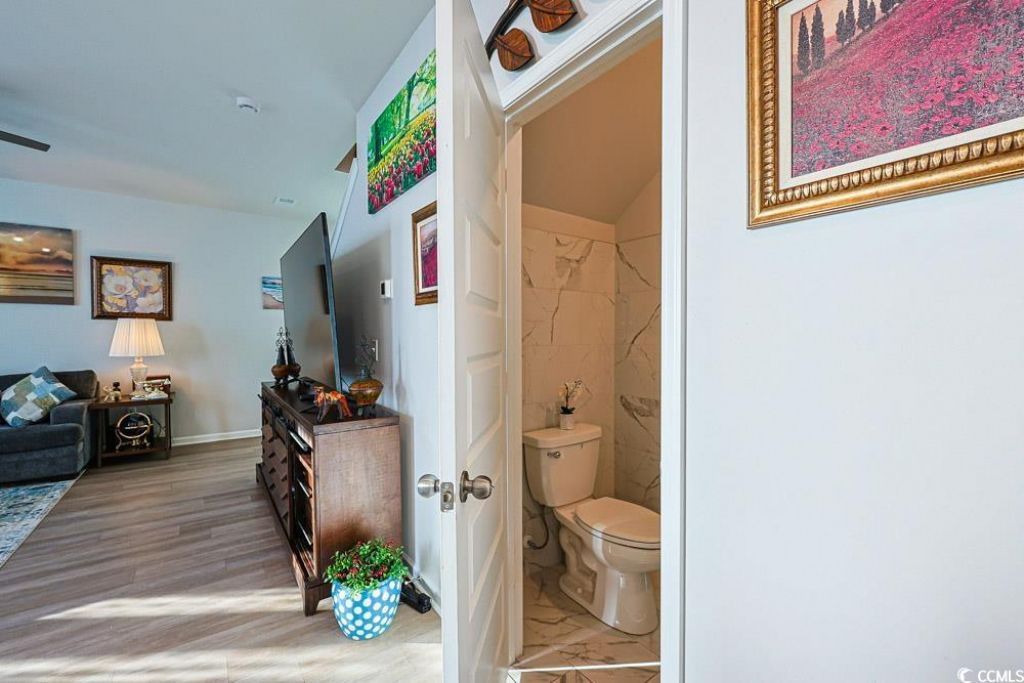 79 S Reindeer Rd. Photo 24