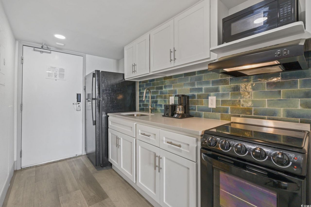 2401 S Ocean Blvd. Photo 17