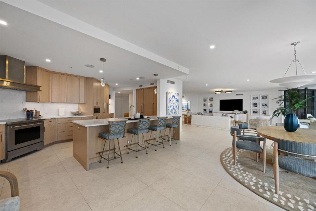 2770 S Ocean Boulevard, Unit 203n, Palm Beach, FL 33480 Photo