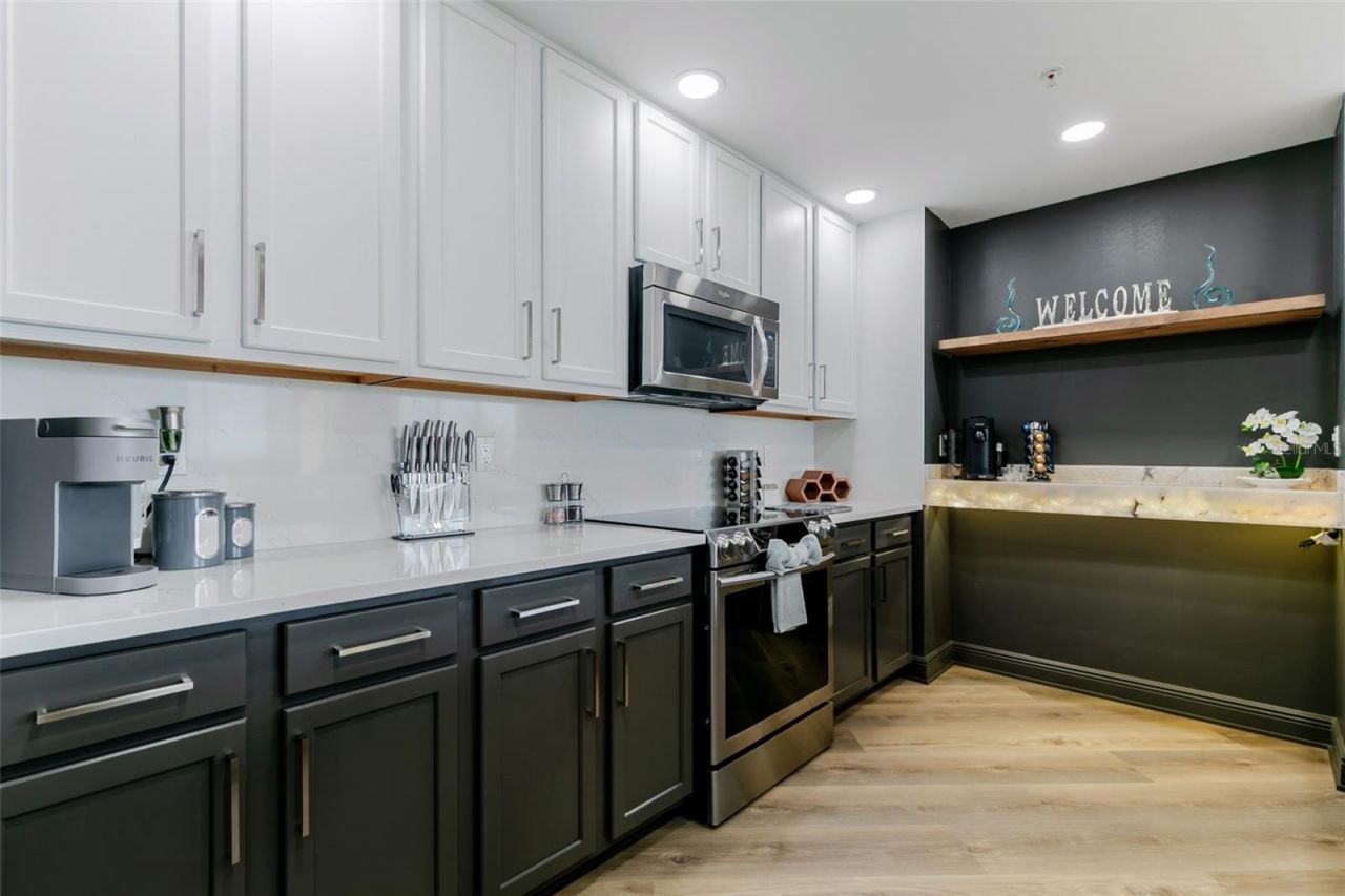 5781 Cape Harbour Drive, Unit 607, Cape Coral, FL 33914 Photo