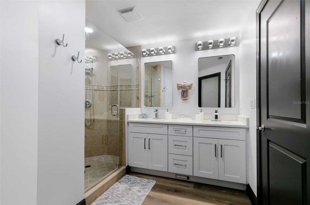 5781 Cape Harbour Drive, Unit 607, Cape Coral, FL 33914 Photo