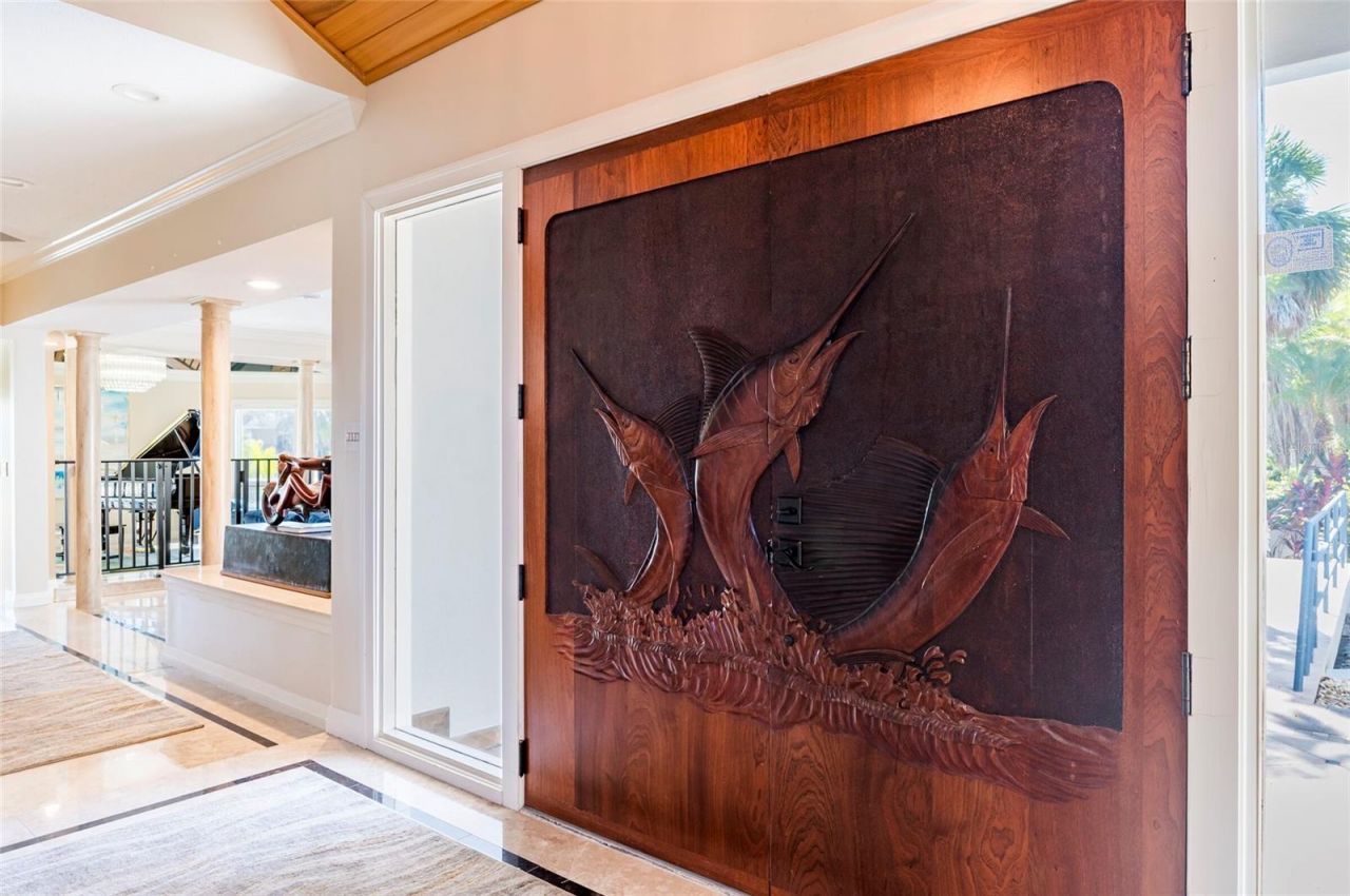 2268 Kings Point Drive, Largo, FL 33774 Photo