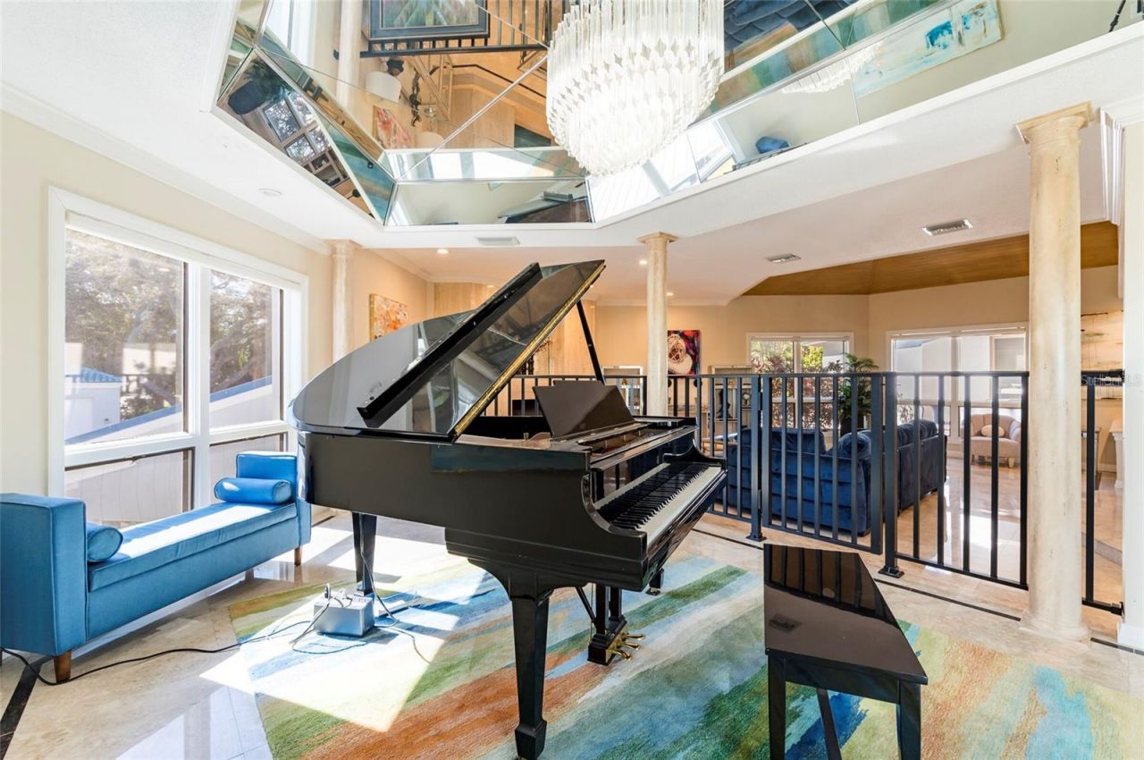 2268 Kings Point Drive, Largo, FL 33774 Photo