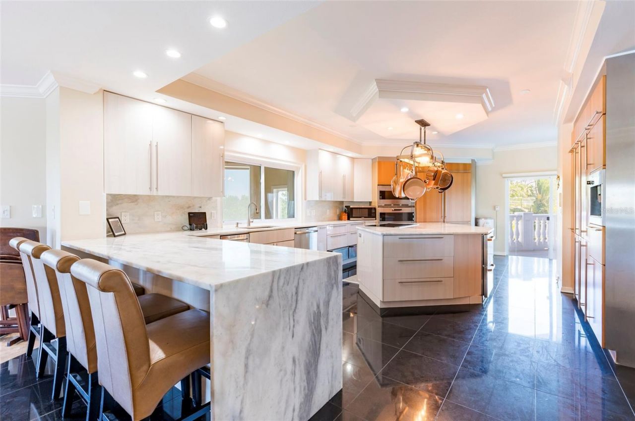 2268 Kings Point Drive, Largo, FL 33774 Photo