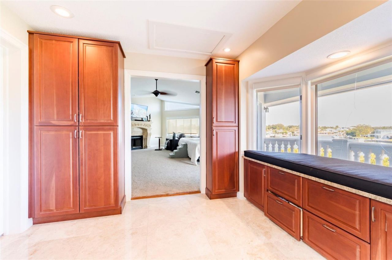 2268 Kings Point Drive, Largo, FL 33774 Photo