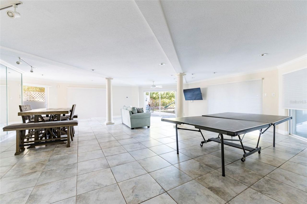 2268 Kings Point Drive, Largo, FL 33774 Photo