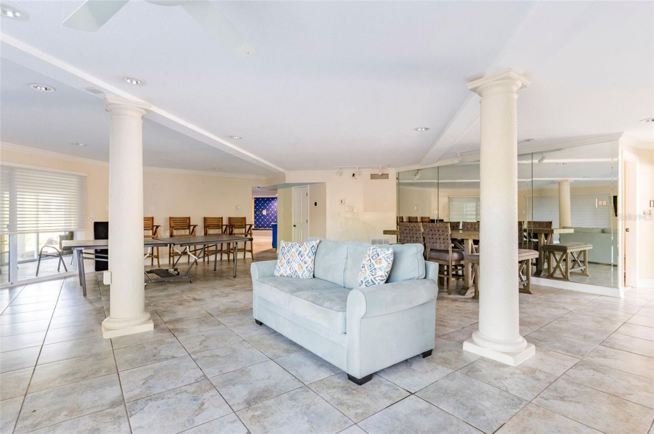 2268 Kings Point Drive, Largo, FL 33774 Photo