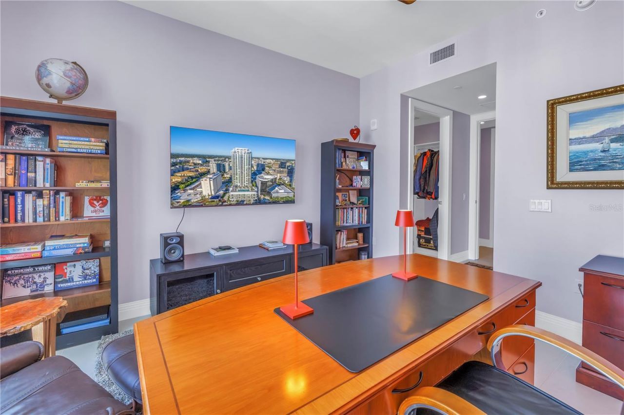 301 1st Street S, Unit 3103, Saint Petersburg, FL 33701 Photo