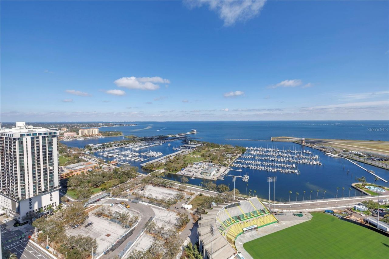 301 1st Street S, Unit 3103, Saint Petersburg, FL 33701 Photo