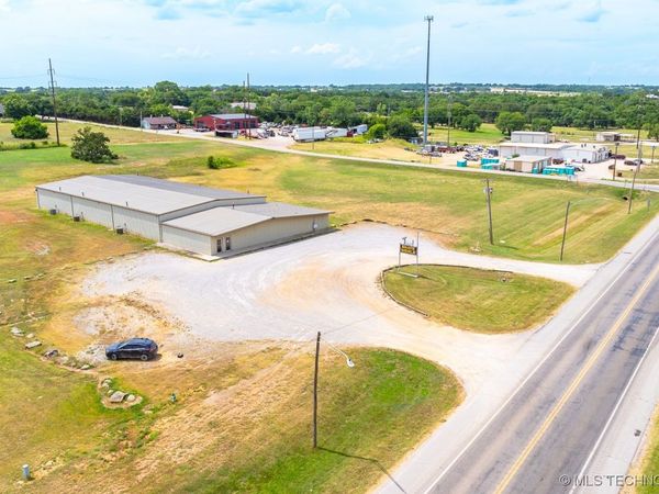 2020 W 1st , Sulphur, OK 73086