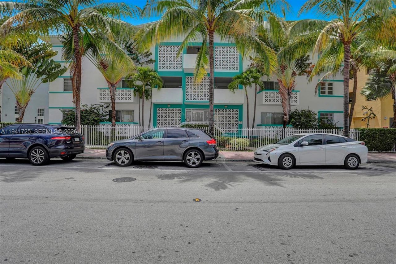 350 Collins Ave , Unit 310, Miami Beach, FL 33139 Photo
