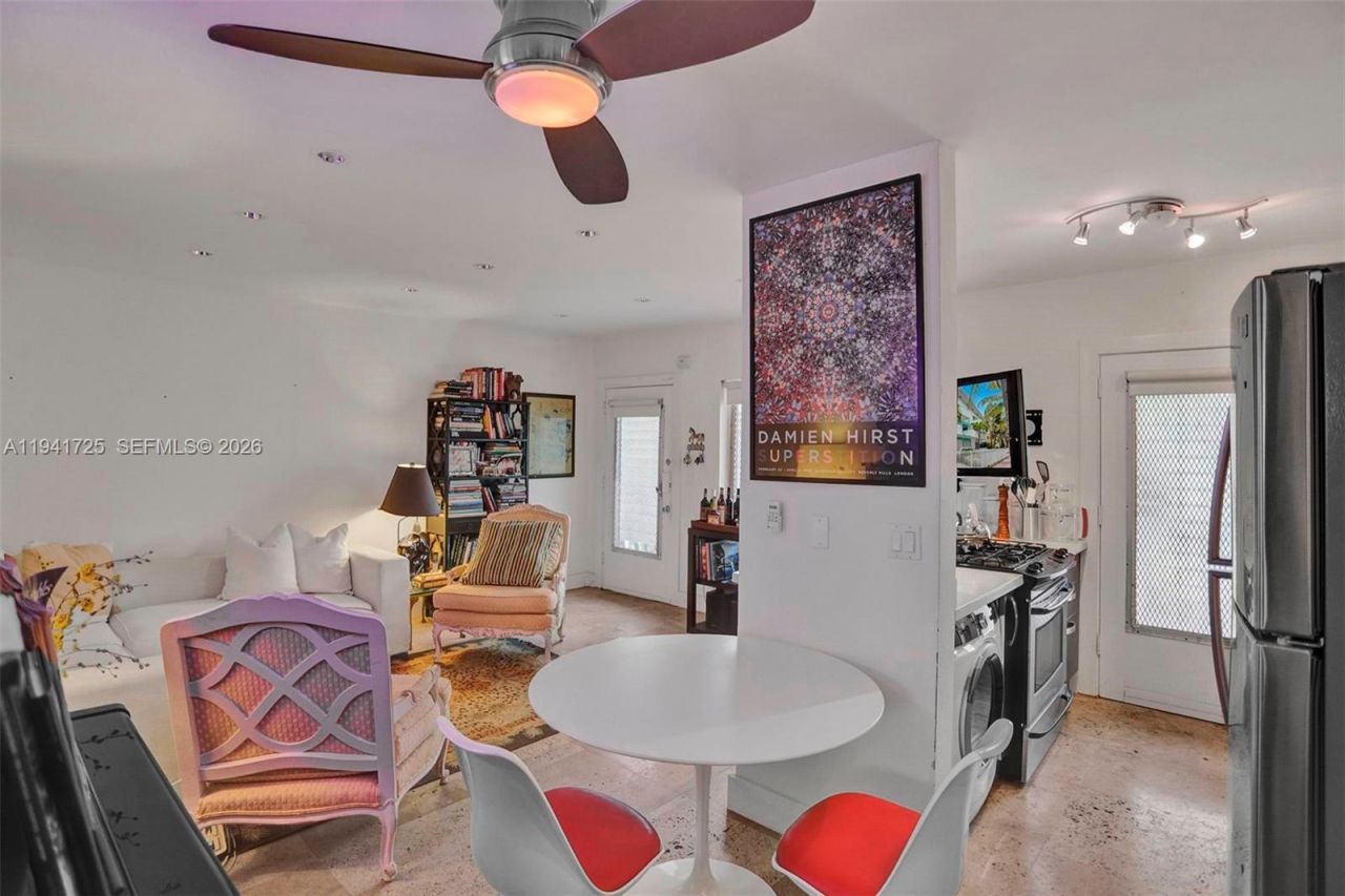 350 Collins Ave , Unit 310, Miami Beach, FL 33139 Photo