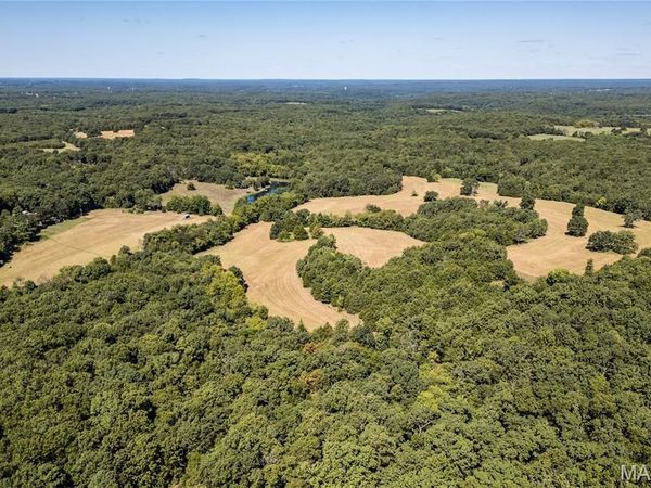 31 Sunset Lane, Steelville, MO 65565