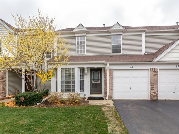 23 Carey Lane, Streamwood, IL 60107