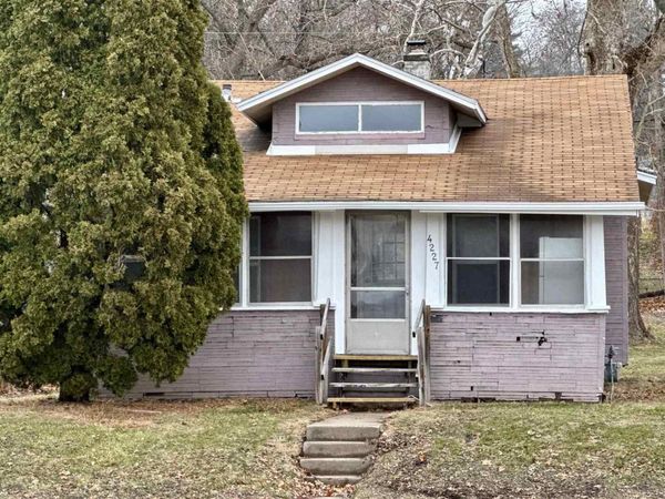 4227 11th Street, Rock Island, IL 61201