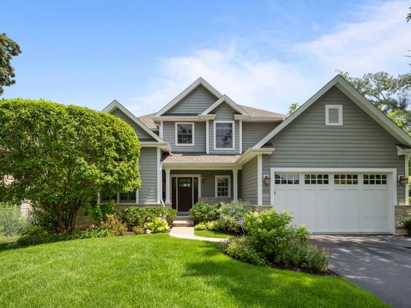 1525 Hawthorne Place, Deerfield, IL 60015