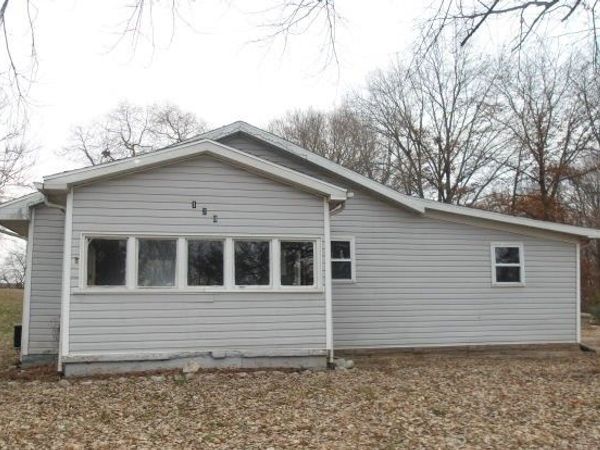 120 S Lake Avenue, Vandalia, IL 62471