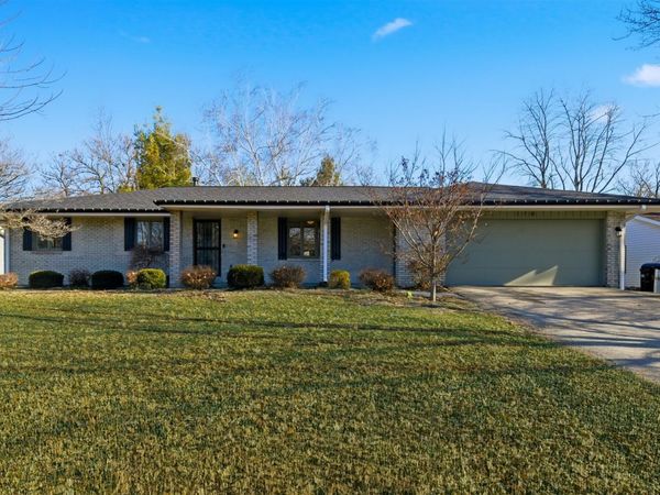 110 S Hershey Road, Bloomington, IL 61704