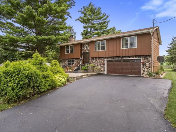 25622 1ST Avenue, Hillsdale, IL 61257