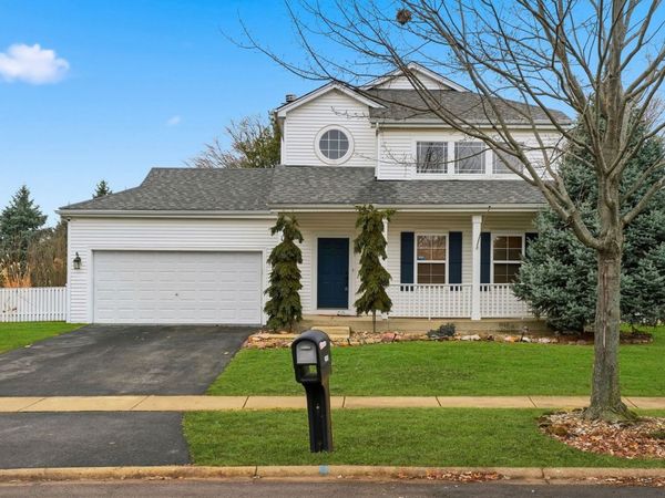 1820 Bluestem Circle, Aurora, IL 60504