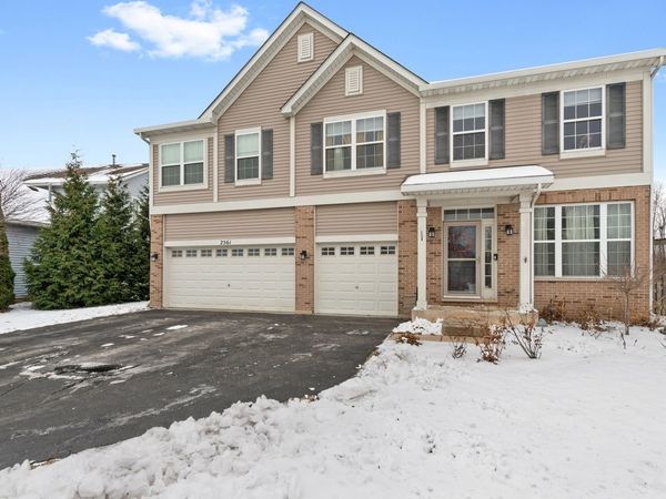 2561 HENNIG Road, Hampshire, IL 60140