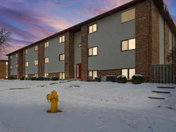 1916 Tracy Drive, Unit 31, Bloomington, IL 61704