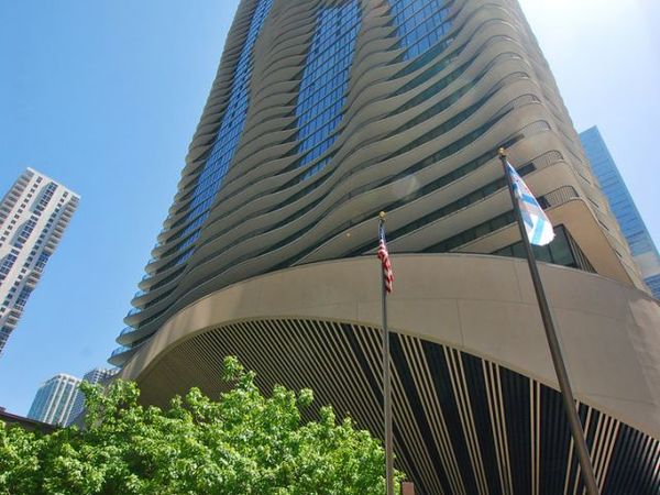 225 N Columbus Drive, Unit 5905, Chicago, IL 60601