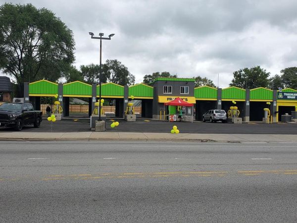 801 W Roosevelt Road, Maywood, IL 60153