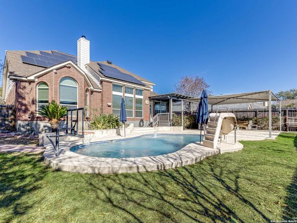 922 Desert Bluff, San Antonio, TX 78258