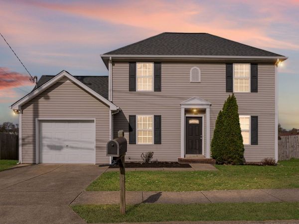 7145 Legacy Dr , Antioch, TN 37013