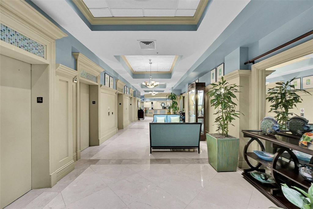 3020 NE 32nd Avenue, Unit 805, Fort Lauderdale, FL 33308 Photo