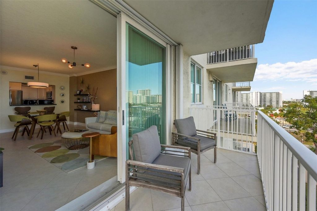 3020 NE 32nd Avenue, Unit 805, Fort Lauderdale, FL 33308 Photo