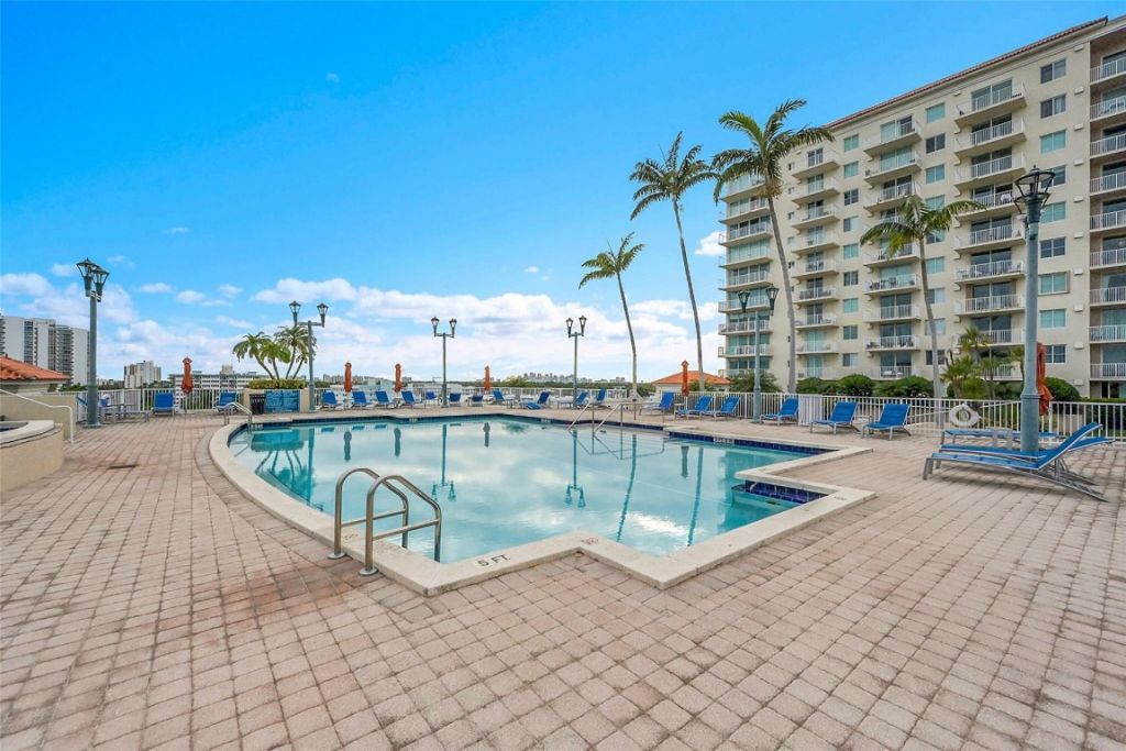 3020 NE 32nd Avenue, Unit 805, Fort Lauderdale, FL 33308 Photo