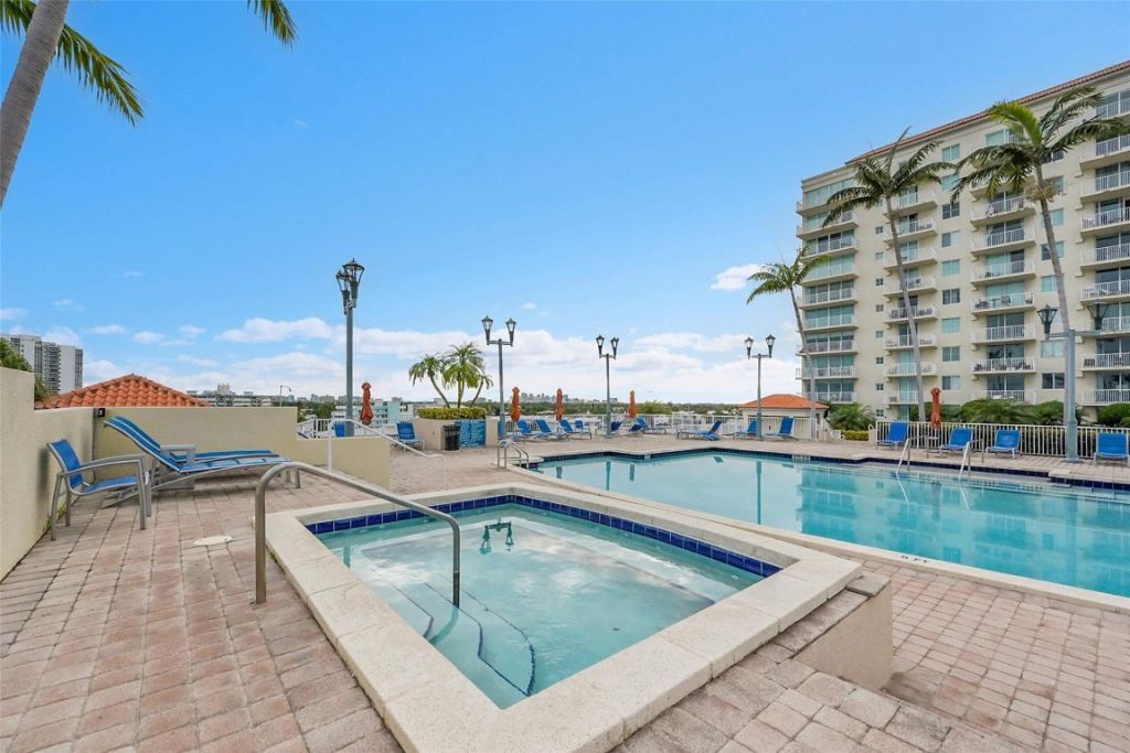 3020 NE 32nd Avenue, Unit 805, Fort Lauderdale, FL 33308 Photo