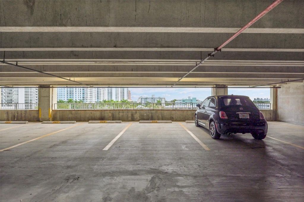 3020 NE 32nd Avenue, Unit 805, Fort Lauderdale, FL 33308 Photo