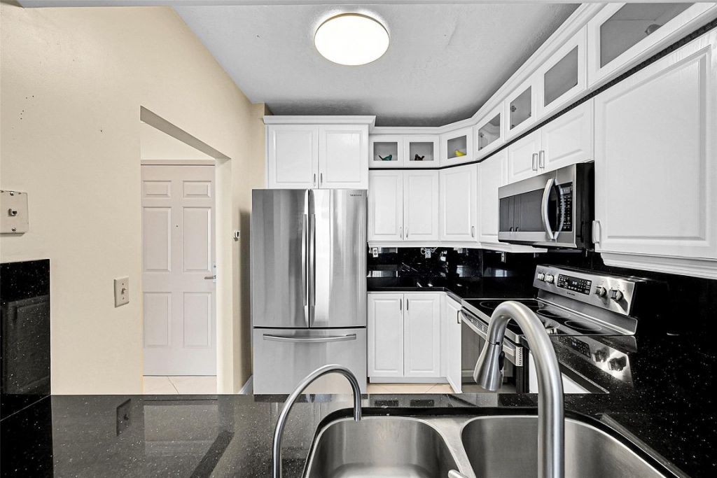 3020 NE 32nd Avenue, Unit 805, Fort Lauderdale, FL 33308 Photo