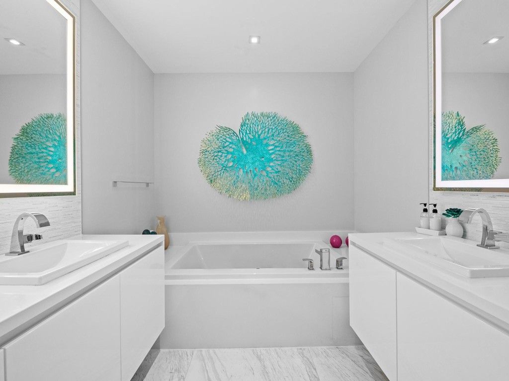 701 N Fort Lauderdale Beach Boulevard, Unit 704, Fort Lauderdale, FL 33304 Photo