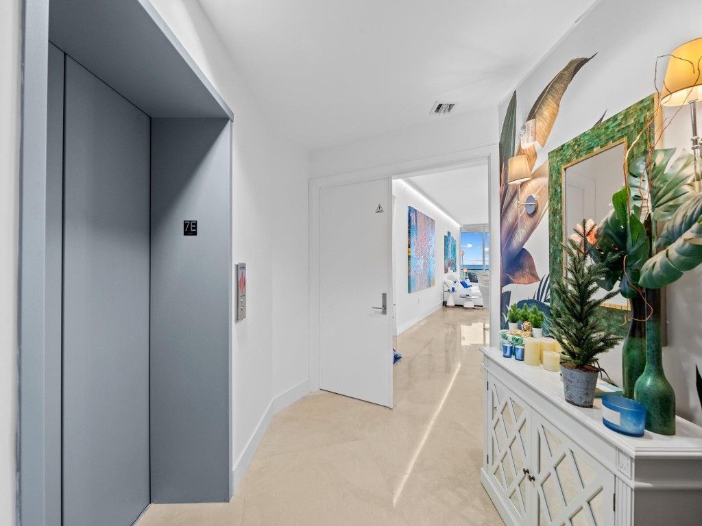 701 N Fort Lauderdale Beach Boulevard, Unit 704, Fort Lauderdale, FL 33304 Photo