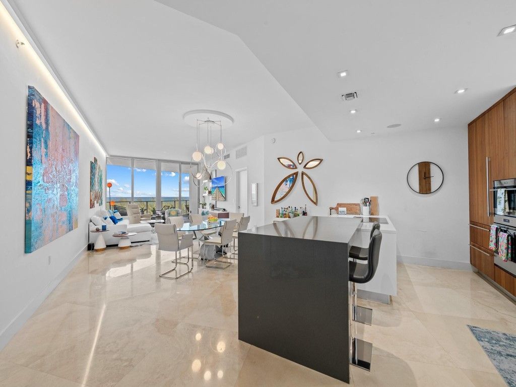 701 N Fort Lauderdale Beach Boulevard, Unit 704, Fort Lauderdale, FL 33304 Photo