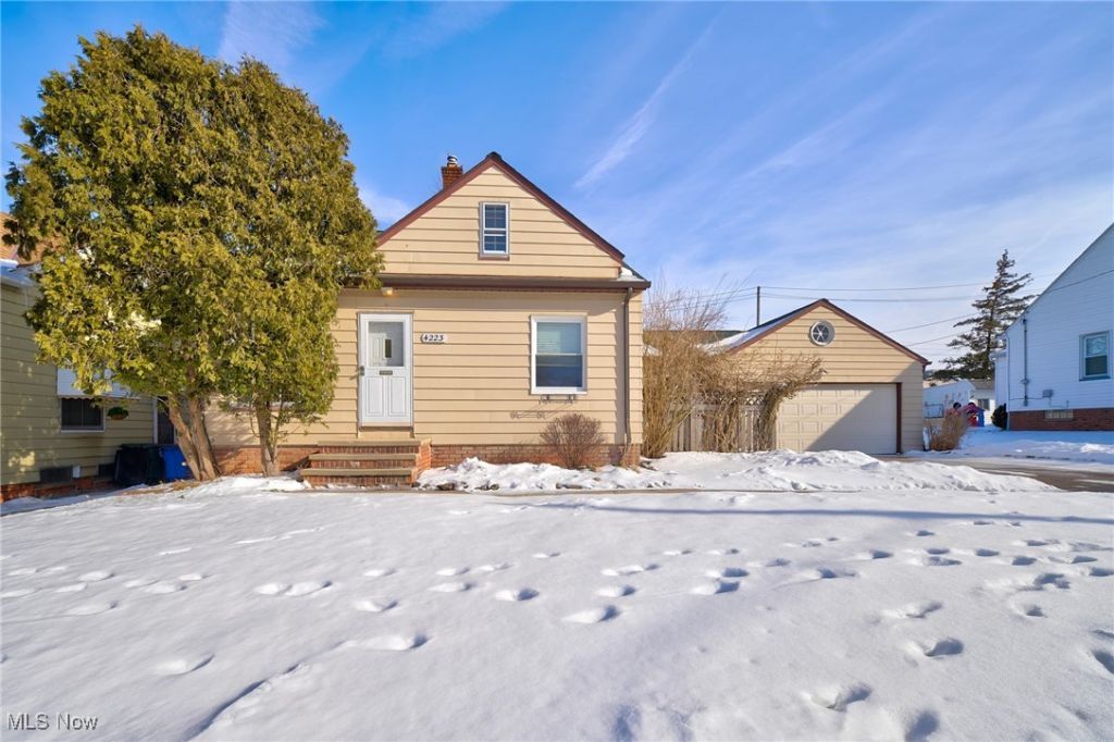 4223 Brookway Avenue, Brooklyn, OH 44144 Main Photo