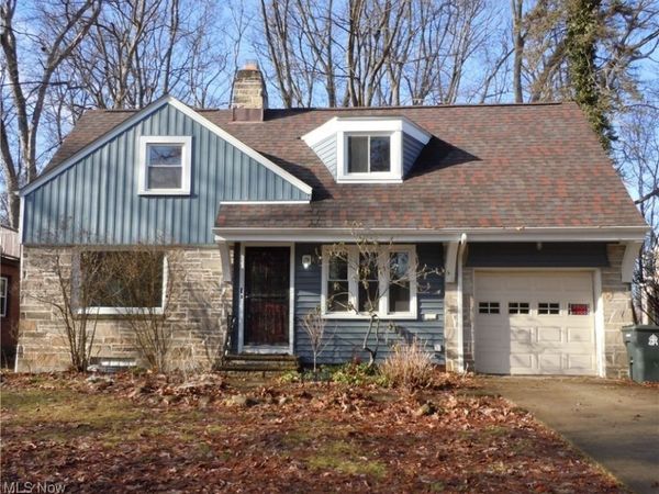 1662 Crest Road, Cleveland Heights, OH 44121