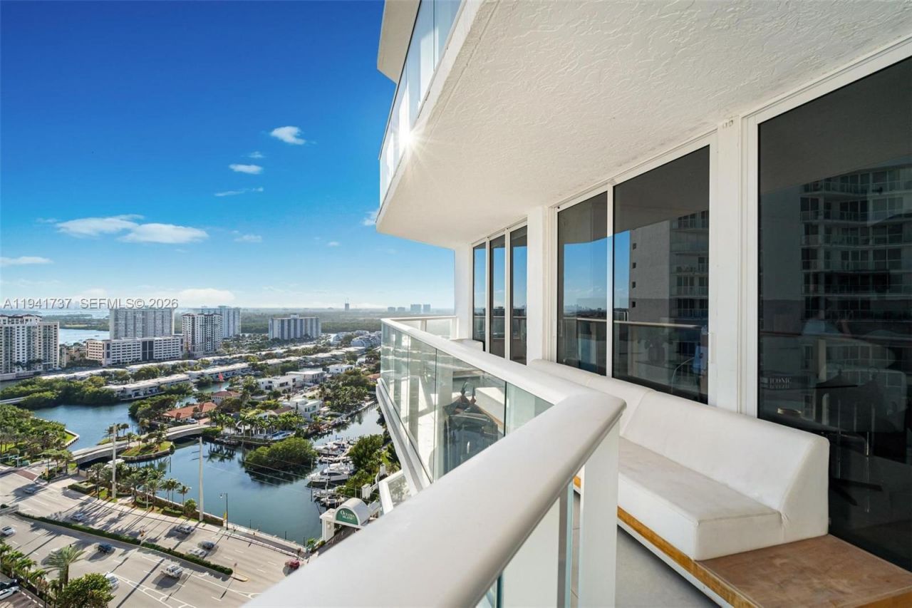 16485 Collins Ave , Unit 2438, Sunny Isles Beach, FL 33160 Photo
