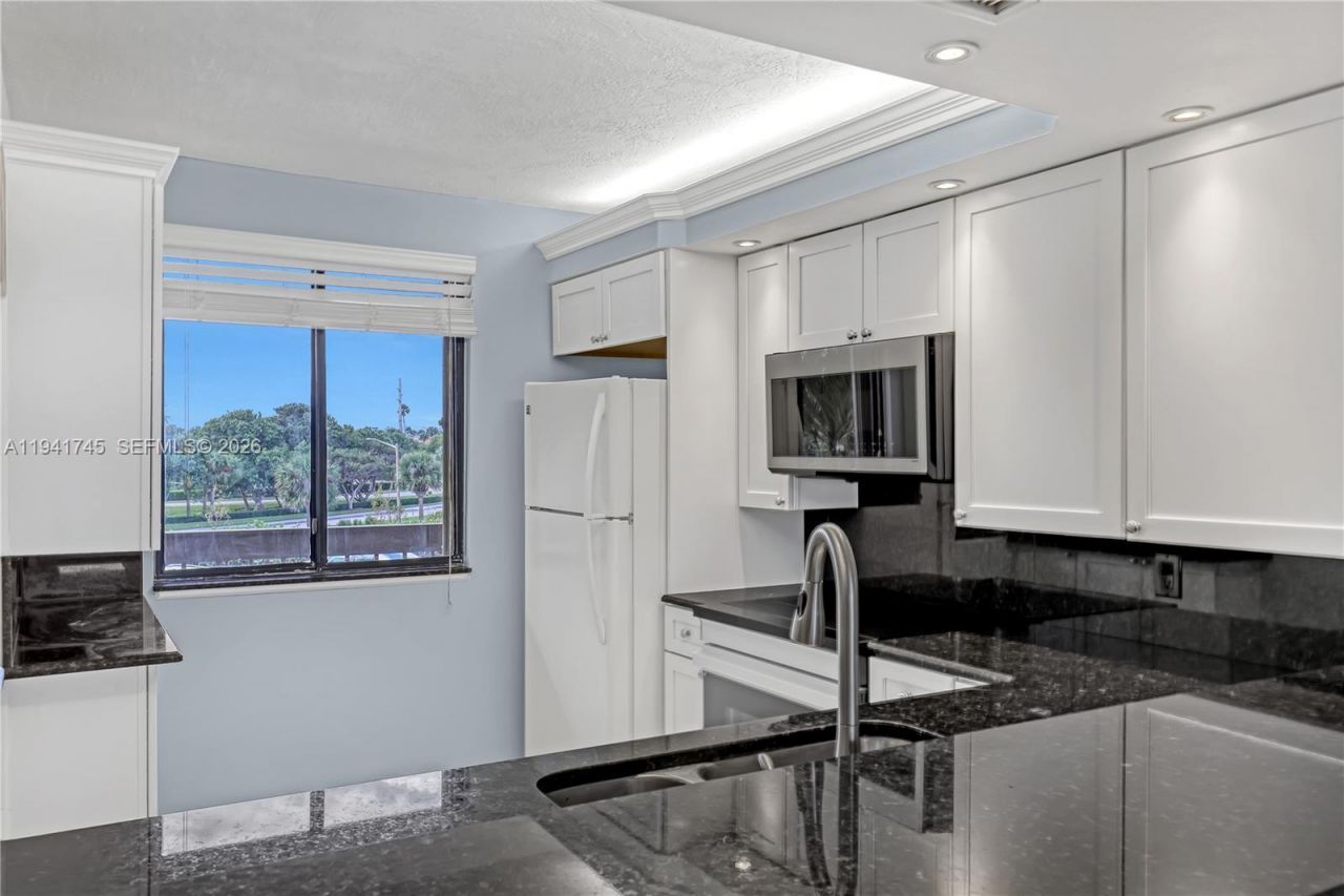 701 S Seas Dr, Unit 206, Jupiter, FL 33477 Photo