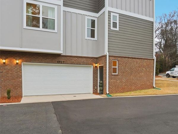 8927 Sharonbrook Drive, Charlotte, NC 28210